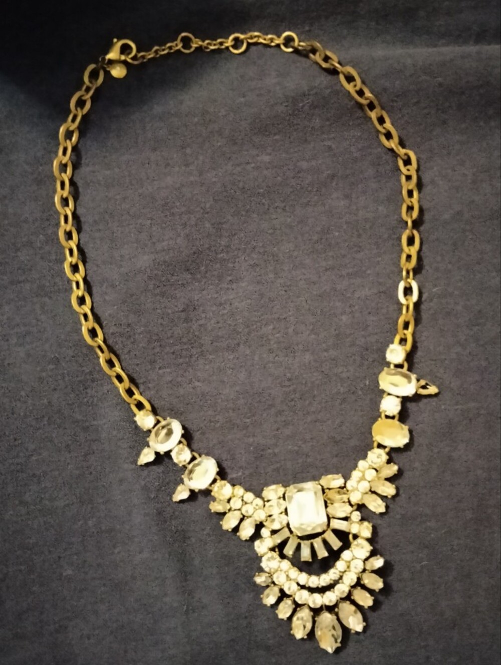 3 for💲25🌟(broken!!) gold-tone crystal fancy J. CREW statement bib necklace